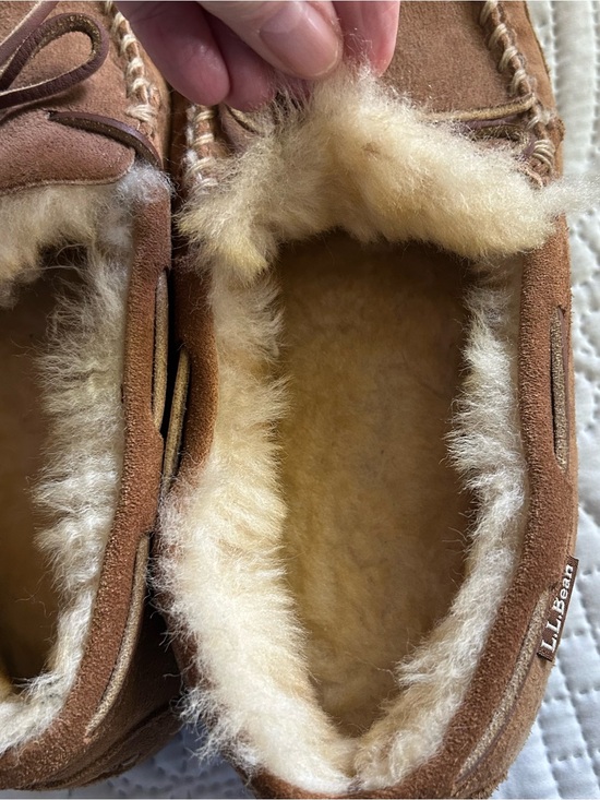 L.L. Bean Men\'s Wicked Good Brown Suede Shearling-Lined Moccasin Slippers main image 4